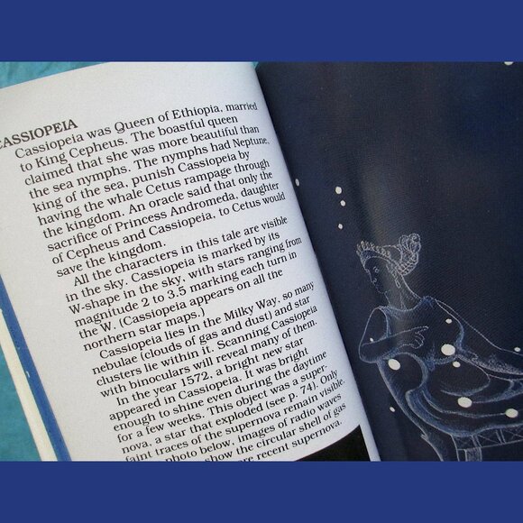 Book - Astronomy: A Peterson Field Guide - Picture 6 of 13